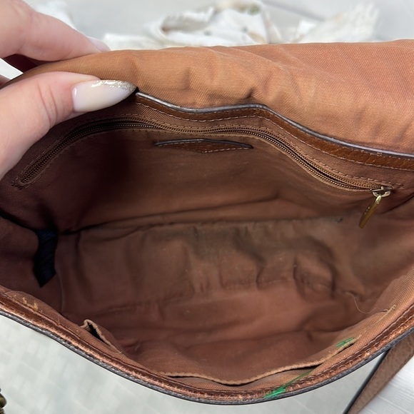 Fossil Emi leather saddle bag in British tan - Picture 7 of 10